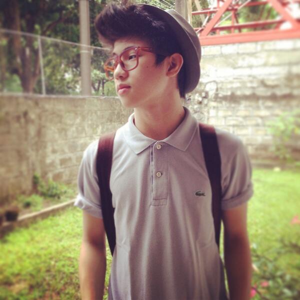 ranzkyle's tweet photo. #ootd Sunday All Stars Tomorrow. Spread :) http://t.co/TaPHPPGp1y