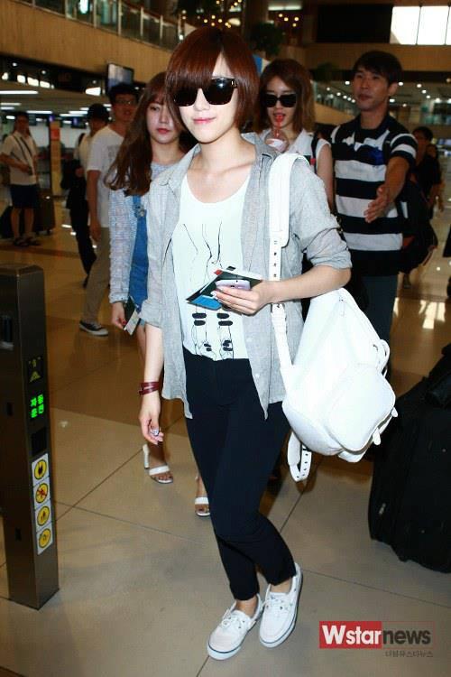 HamEJTeamTurkey's tweet photo. Eunjung @ Gimpo Airport (Japonya'ya gidiyorlar) http://t.co/lVKxzoaC97
