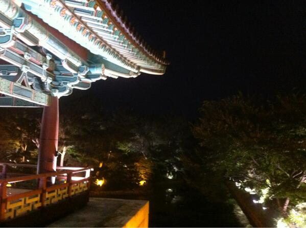 seonsik's tweet photo. 나는 지금 안압지. ㅋㅋ http://t.co/BVPGwEJIbV