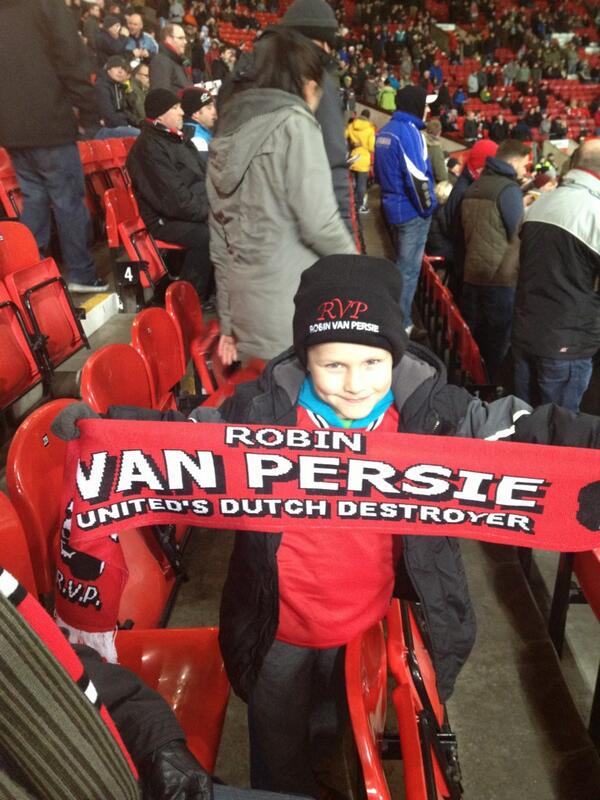 MandyDewhurst28's tweet photo. #weare20million my boy cheering on his team :) http://t.co/zsJcTnFH7p