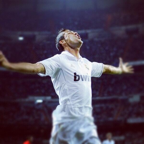 CRD7OS's tweet photo. @Cristiano. #weare20million. http://t.co/lRoSlTAQ4a