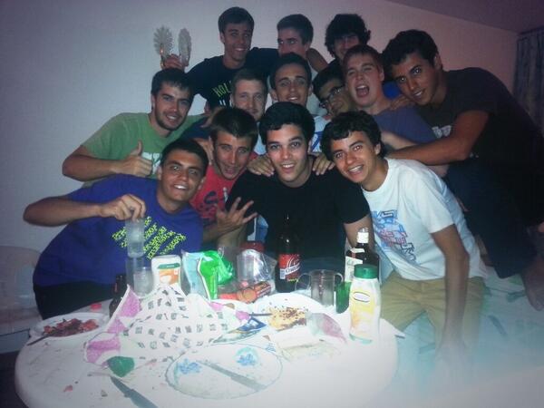 J_M_Poli's tweet photo. @echeva16 @pablogilb @JaviNogales94 @JuanGuardiola4 @Fermcd @carranzapt @alfonsopi94 @pablosv17 @alucena9 etc http://t.co/PjfCCyTFj1
