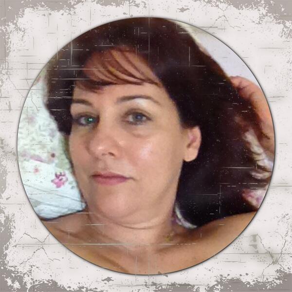 Jaquelinemakeup's tweet photo. #InstaFrame  http://t.co/MPuSssbQm5 http://t.co/pg0oS4Bxyw