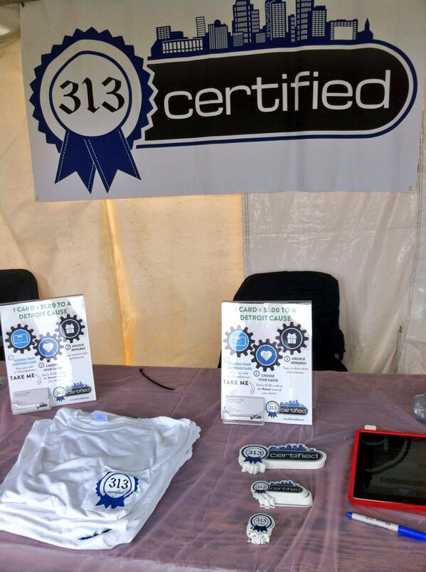 313certified's tweet image. Set up done! We're out here live at #Oakaloosa #certified #fortwayne #Detroit