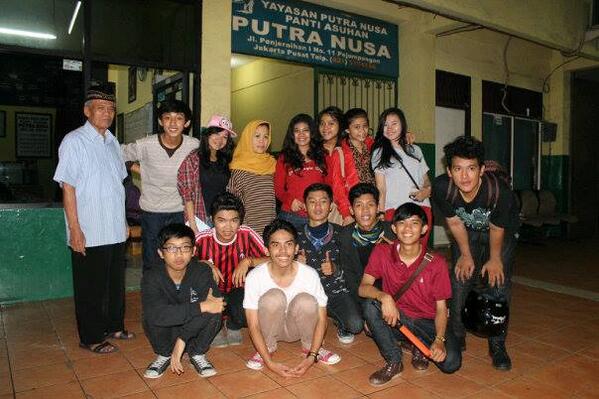 RT<a href="/Amindwikys/">KakiGunung</a>: <a href="/GlowontheBeat/">Glow On The Beat</a> <a href="/RapunzelDC/">RAPUNZEL DANCE CREW</a> Sahur On The Road Barat Bersatu , at Panti Asuhan Putra Nusa "