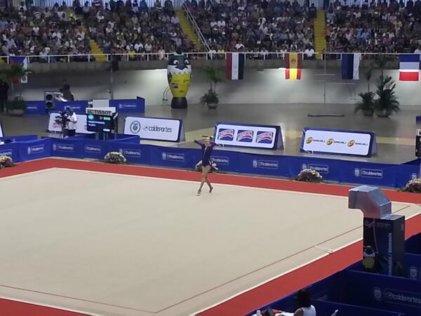 edgarfabian86's tweet photo. En gimnasia ritmica con @lvmartinez328 #worldgames2013 http://t.co/BHuEerOIV9