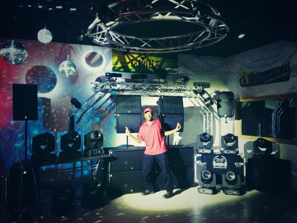 AVmaxx's tweet photo. Test Drive @YorkvilleSound ParaLine Line Array System @AVmaxx . #VerticalLineArray, #Clarity http://t.co/xN5zx54rgk