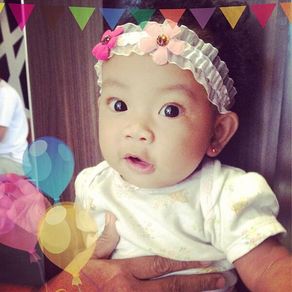 CharieHisoler's tweet photo. This little cutie just got her ears pierced. Didn't even cry! So cute :) #MyAngel #MyBabylove #IloveyouBabyGirl http://t.co/KCKH9ewuwS