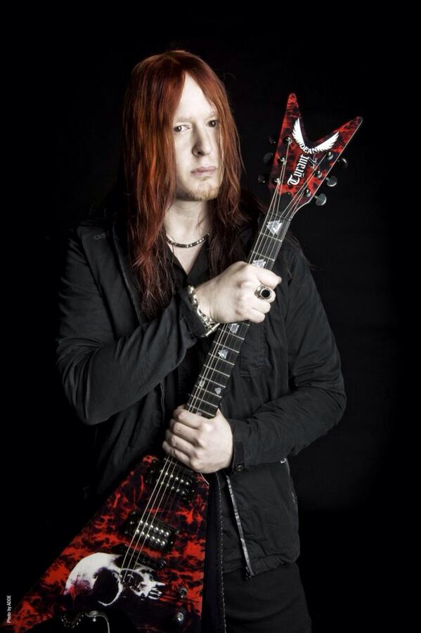 SymphoniesOSuzi's tweet photo. Happy Birthday @Michael_Amott @archenemymetal @Spiritual_B @CarcassBand http://t.co/TbEuZfpn8K