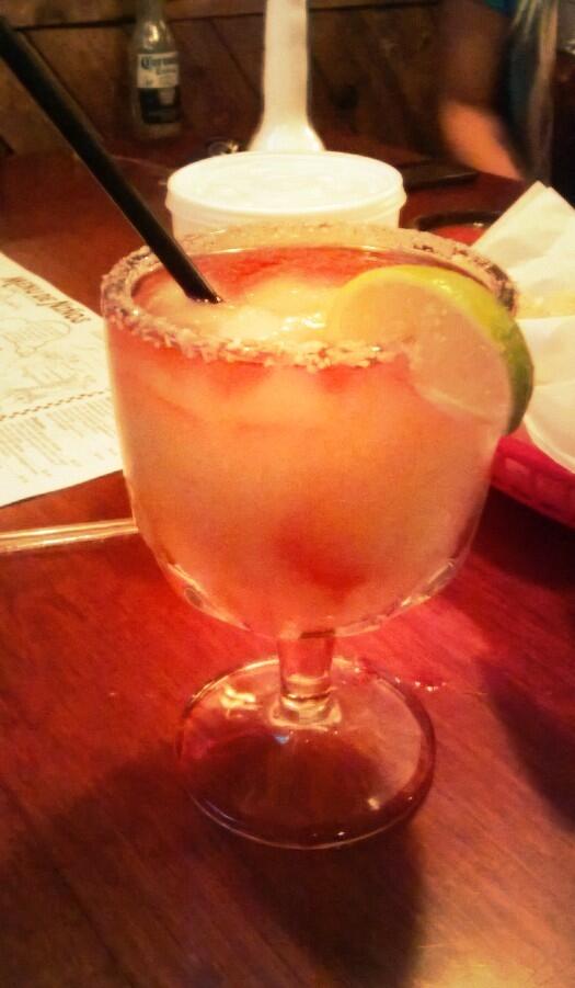MsJellz's tweet photo. #sippinSaturday # http://t.co/LZDhDRraLf