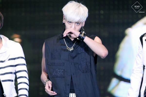 echo_0408's tweet photo. 130727 무한포텐 콘서트 PHOTO INDEX UP! < http://t.co/xHnT4qTYTt >
http://t.co/CA5zvjXBBB
http://t.co/uPONPasUWg http://t.co/zZODKS5bFo
