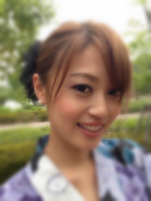 DRESS_TV tweet picture