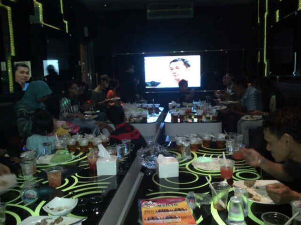 happy puppy itc permata hijau