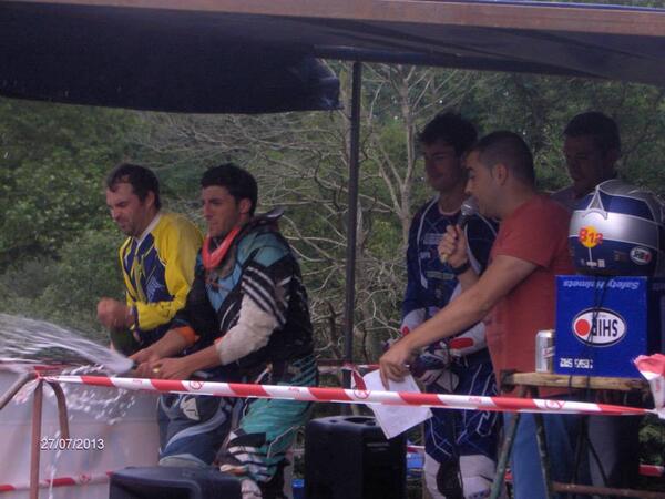 Alvaro1121's tweet photo. @laurilau8 @BeaCanibano @mdelgado2121 Pues aquí está! jeje http://t.co/xCIMtm7IU6