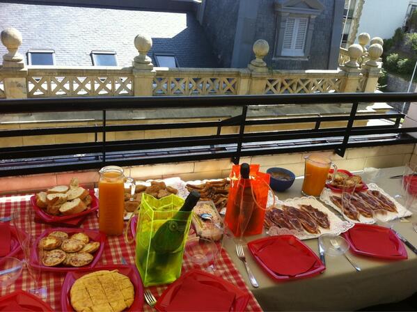 gaziaol's tweet photo.  Chonis brunch http://t.co/6sPpt1wlc6