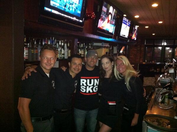 vealedeal's tweet photo. Post show party at @RustysPub with @AaronPritchett http://t.co/s1sRWP8JMG
