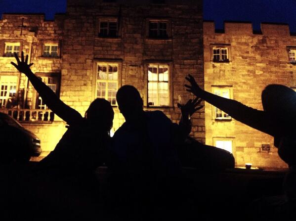 GCSEphotography's tweet photo. Castle wedding silhouette http://t.co/s9TVSEChdQ