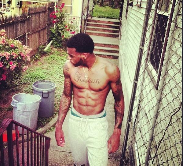 PostFineMen's tweet photo. ===> @__MostWanted_ http://t.co/3EMjOMVTfX