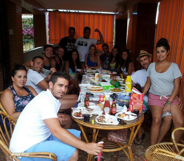 noelia_rf87's tweet photo. @noelia_rf87 @EloyOrosa @_lauraluque @cheitohugo @Vaneballe @carlosnb87 @hujota @alvaro99jr  @Juan04sh @mlagachampio http://t.co/VcVLVvnawV