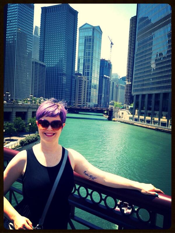 emily1deeva's tweet photo. In Chicago for Eufora training! http://t.co/pn3h8sHv2i