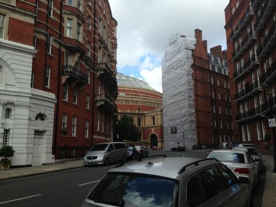 Played at the Beautiful Royal Albert Hall this afternoon, now onto The Grape and Grain in Crystal palace!