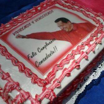 yubraska's tweet photo. Feliz cumple mi gigante http://t.co/YhSfpTbYZK