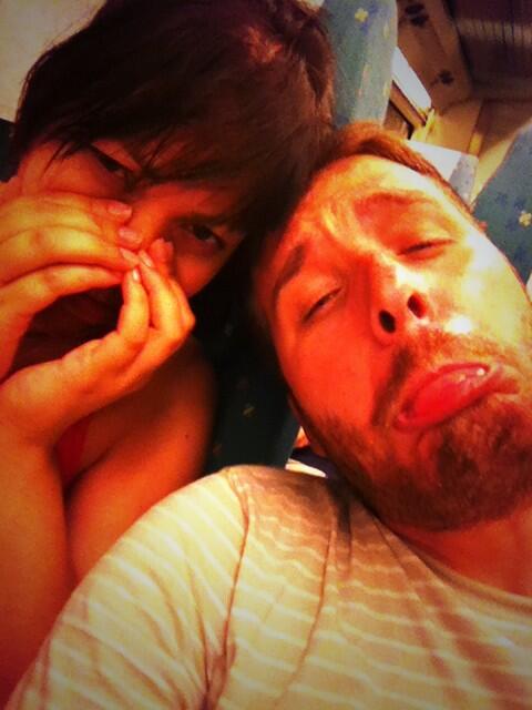 Cansados y tristes porque acaban las vacaciones, nuestro fin de vacaciones ha sido genial gracias a <a href="/MagicMarin/">Mag Marín</a> fami