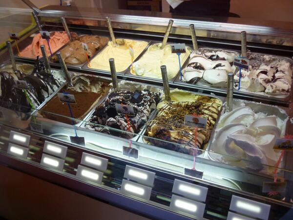 SleepWithACow's tweet image. ¿Me Ayudan a Elegir :c?