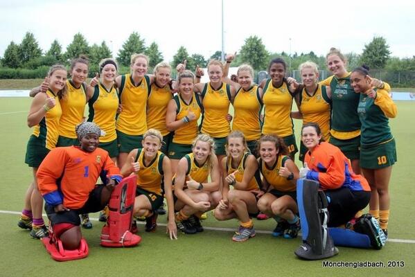 Well done to these ladies <a href="/SAu21Ladies/">SA u21 Hockey Ladies</a> on 2 great results! Amped for the next few games! #SAHockey #ShoOops