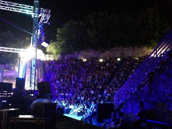 Sud_58's tweet photo. Live dal teatro Romano di Cassino...
@MadeinSudFans #madeinsud @Sud_58 @MaviGagliardi @VeronicaSimiol1 @Made_in_Sud http://t.co/G3Dhmida3U
