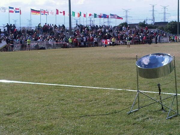 SteelpanWithSue's tweet photo. Just me and my pan...and a couple thousand fans @ #u23wfdf http://t.co/NlYTdcBAdq