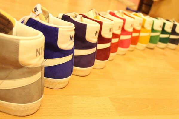 Beckieades's tweet photo. LOVE!<3 #nikeblazers #yellow #myfavourite http://t.co/4W2Gr55q59