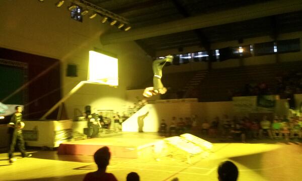 LaGataOpositora's tweet photo. Excelente show @FaceTeamTheShow @GameOn_PTY :-) http://t.co/1QWzFBHoNb