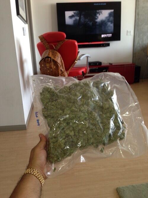 _BaddestBitches's tweet image. 