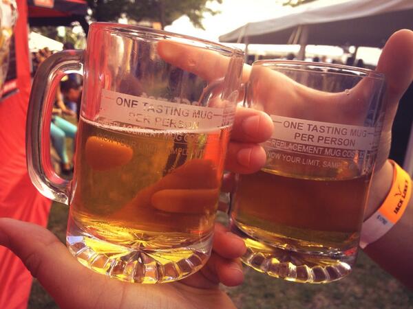 AnnaChlebo's tweet photo. My favorite weekend of the year!!! #beerme @TOBeerFestival #beerfest http://t.co/4ScVmlRful
