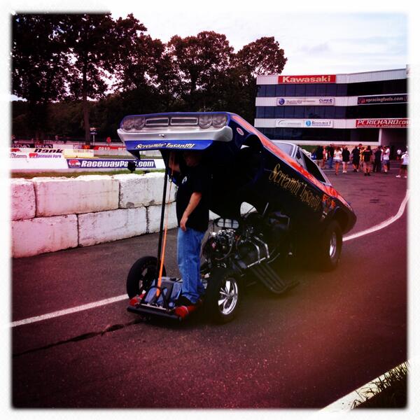 DavesAutoBody's tweet image. #screamininsanity @etownraceway