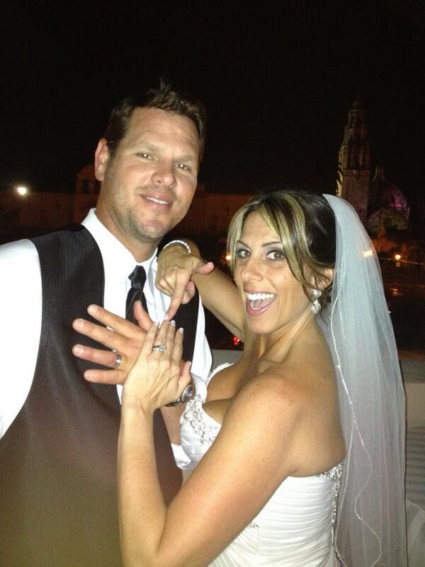 caskeybair's tweet photo. Happy Anniversary!  I love you. http://t.co/4s1TKFb3uX