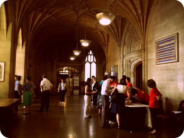 Guests arriving :) <a href="/Bristoluni/">University of Bristol</a> <a href="/wills_memorial/">Wills Memorial building</a> #Elizabeth #Blackwell #Institute #For #Health #Research