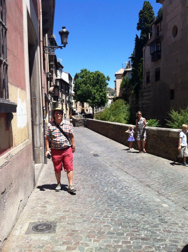SCFamilyNews's tweet photo. Back from the Alhambra   Just outside our hotel.  A short siesta and then off to the Turkish baths.  Aka spa http://t.co/G1MMfNLzMt