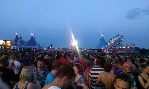Schutten1's tweet photo. Sfeer zit er goed in. http://t.co/UD8Jo43eNp