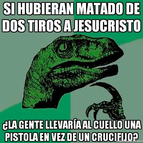 cuantocabron's tweet photo. Sería muy ''gangsta'' ver a las abuelas con pistolas de oro en una cadena http://t.co/WPCjfr1wGI http://t.co/t9msN66N15