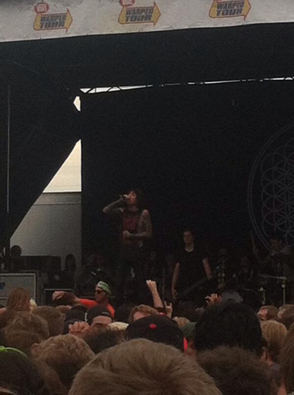 Shelby_FTW's tweet photo. @bmthofficial @epitaphrecords #SJCATWARPED #bmth #warpedtour #orlando http://t.co/hoJYZmsCzf