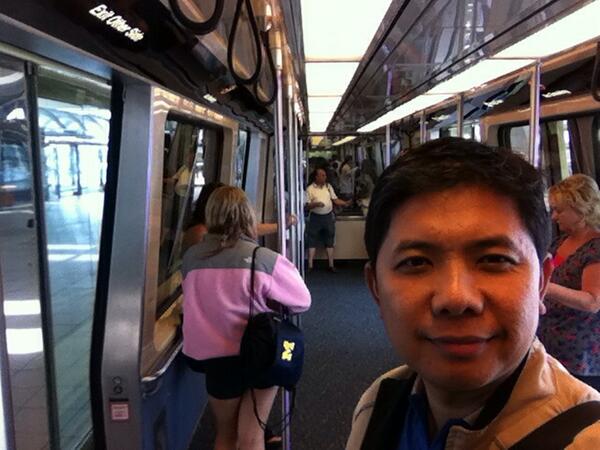 albertojrnaron's tweet photo. Now at the Orlando (FL) airport, #en2013 begins tomorrow! http://t.co/mYQTF3aN8u