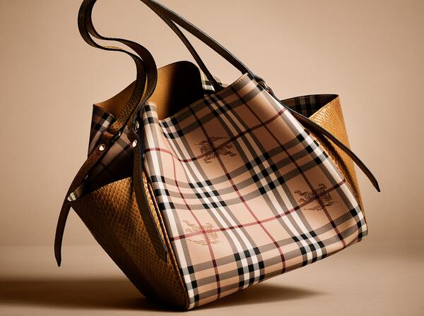 burberry purses 2013