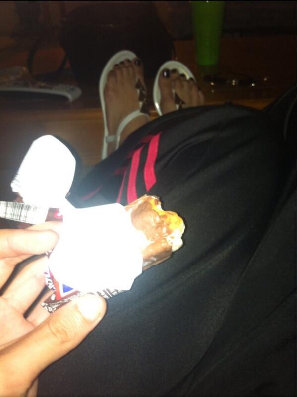 Erryx0x's tweet photo. I can live off snickers ice cream http://t.co/nVEd5YFI9h