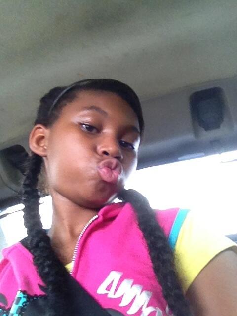 ShimmerDiamond's tweet photo. Me I ant cheap I'm rich got it http://t.co/Km3zGyaz8d