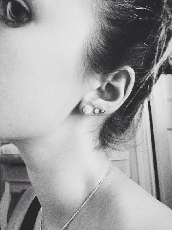 dropdeadthinx's tweet image. Yay piercings