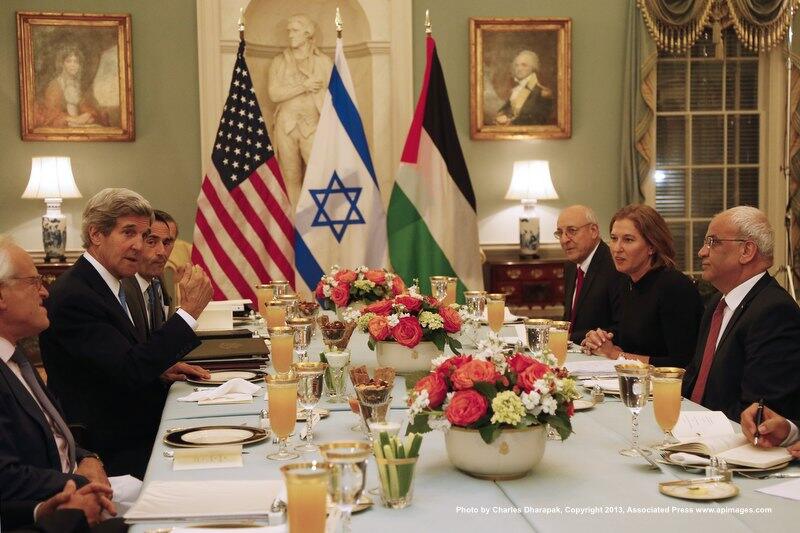Secretary Kerry Iftar dinner for Israeli + Palestinian Negotiators Secretary Kerry Iftar dinner for Israeli + Palestinian Negotiators
