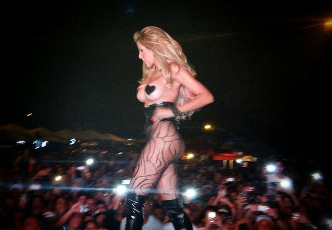 Buenas Noches mis amores un besote http://t.co/T0GQIsvPco<a href="/tag/angelserotic"class="tags"><span>#angelserotic</span></a>