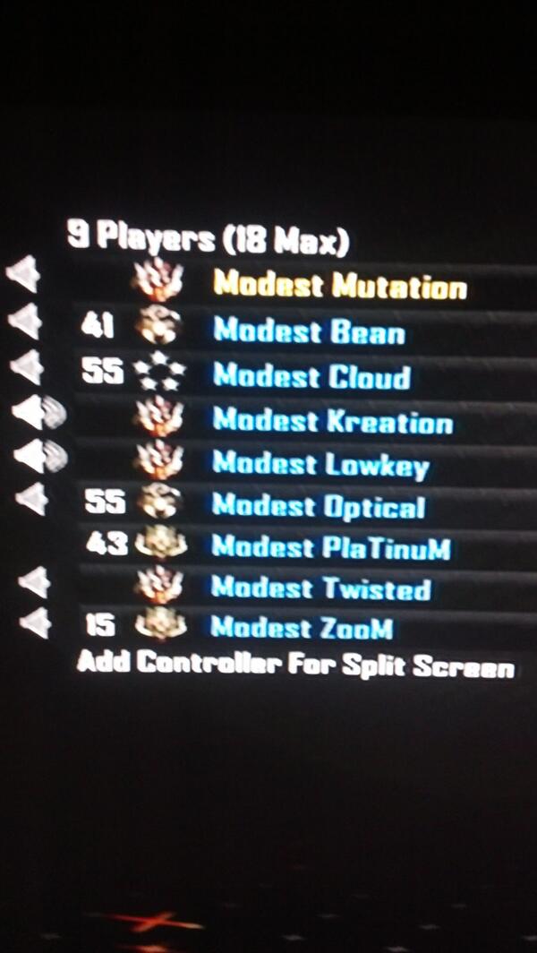 ModestMutation's tweet image. Playing Ground war with some members